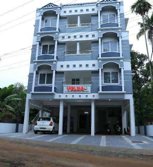 Yelza Hotel And Residence