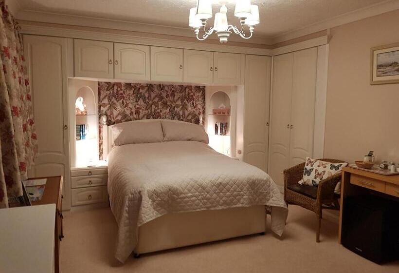 Barn Court Bed And Breakfast