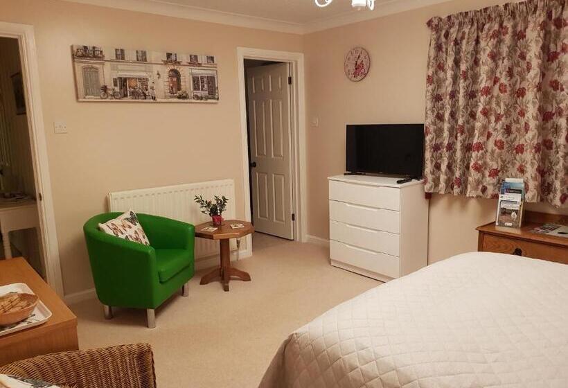 Barn Court Bed And Breakfast