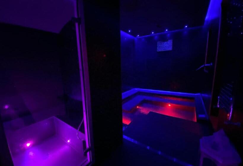 هتل Residenze Romano Ristorante & Spa Albergo Diffuso White