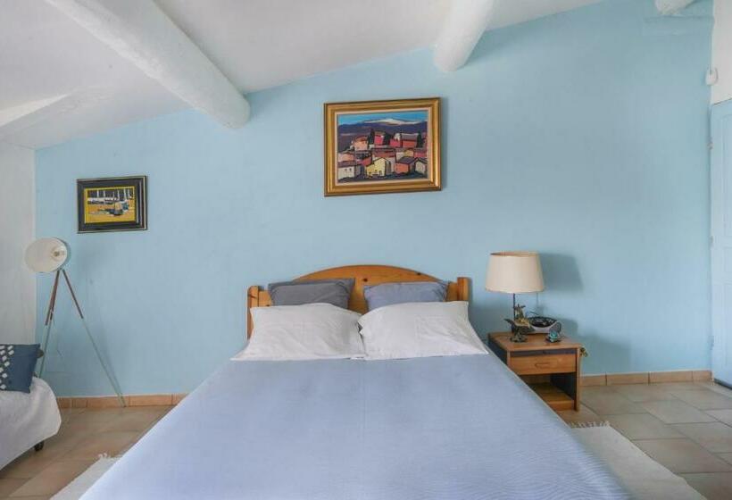 ペンション Clos Des Hérissons   Chambres   Piscine & Jardin