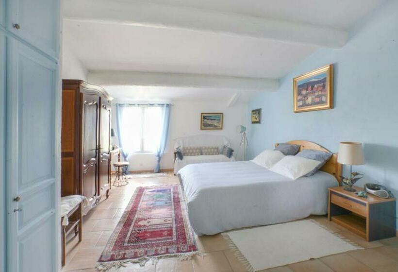 ペンション Clos Des Hérissons   Chambres   Piscine & Jardin