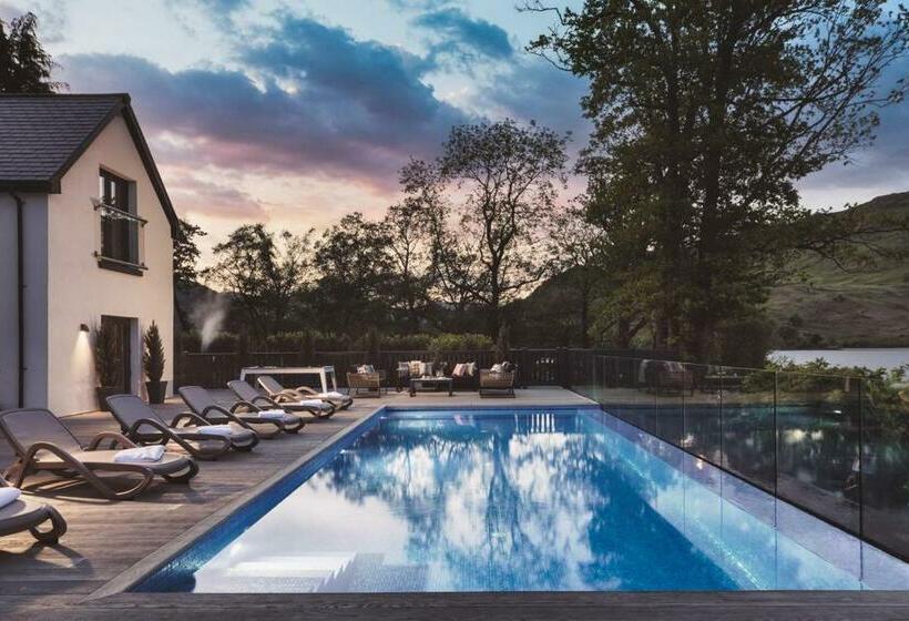 Ardlui Retreat   Villa & Lodges