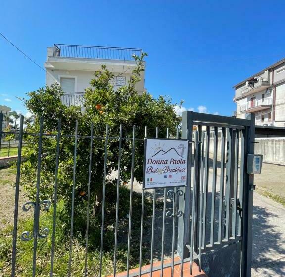مبيت وإفطار Donna Paola