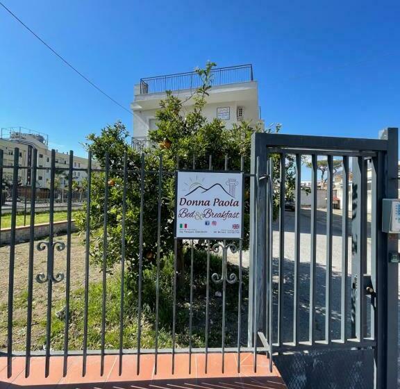مبيت وإفطار Donna Paola