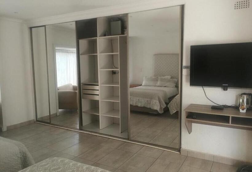 Bed and Breakfast Iceberg Venue, Guest Lodge & Events Place