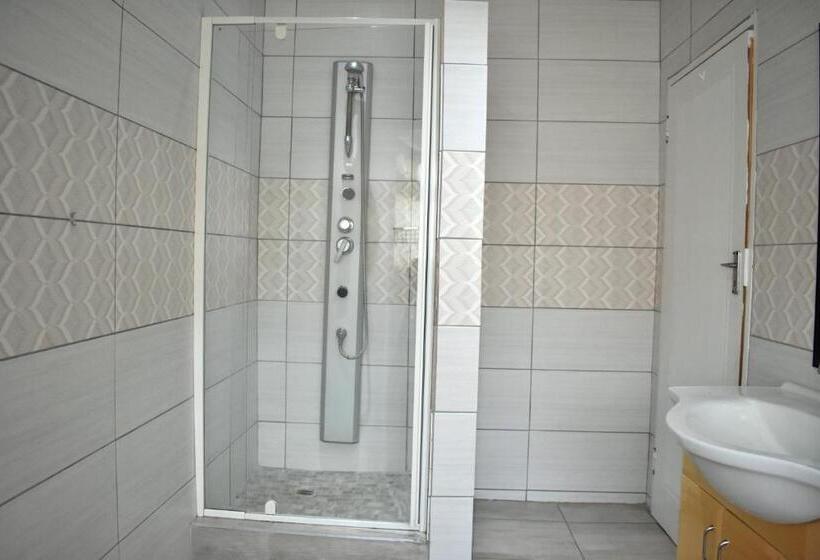 Bed and Breakfast Iceberg Venue, Guest Lodge & Events Place