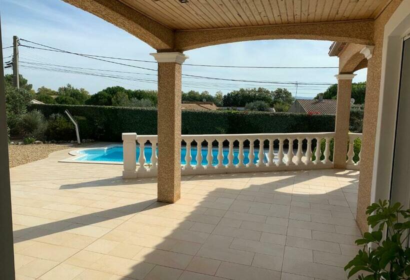 تختخواب و صبحانه La Dolce Vita Occitane