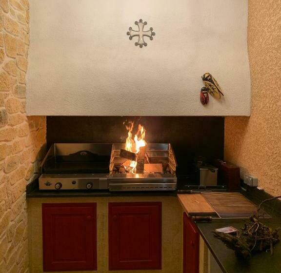 تختخواب و صبحانه La Dolce Vita Occitane