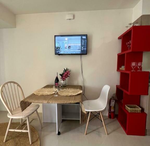 Brand New! Cozy Insperia Condo With Balcony And Samal Island View Beside Abreeza Mall