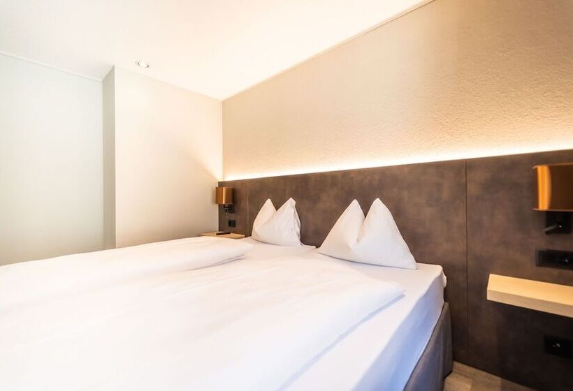 פונדק The Guesthouse By The Hey