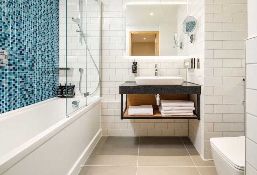 호텔 Holiday Inn Manchester Airport T2, An Ihg