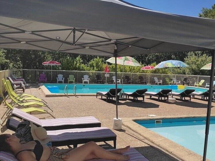 בית מלון כפרי Kamea Club La Gironie