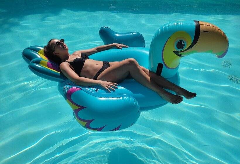 בית מלון כפרי Kamea Club La Gironie