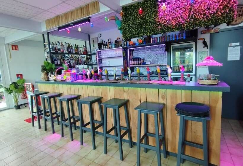 בית מלון כפרי Kamea Club La Gironie