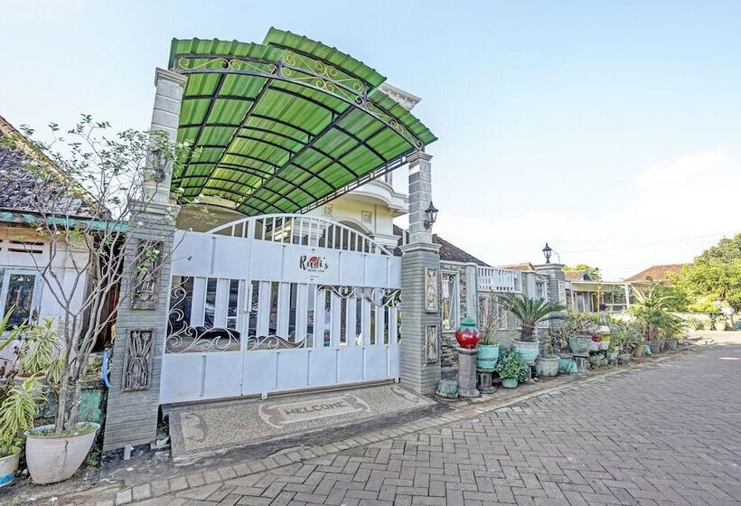 فندق Oyo Home 91142 Desa Wisata Alam Gosari