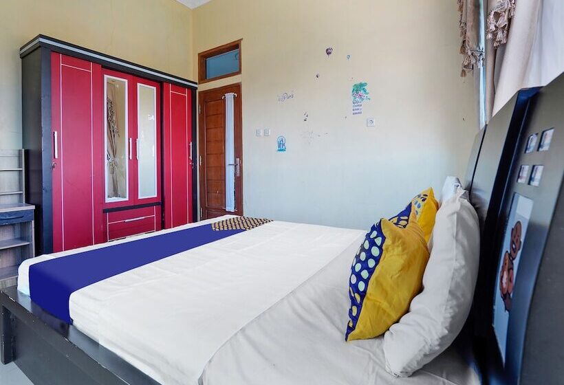 Отель Oyo Homes 91156 Eco Tourism Big Farmer Desa Kertawangi Syariah