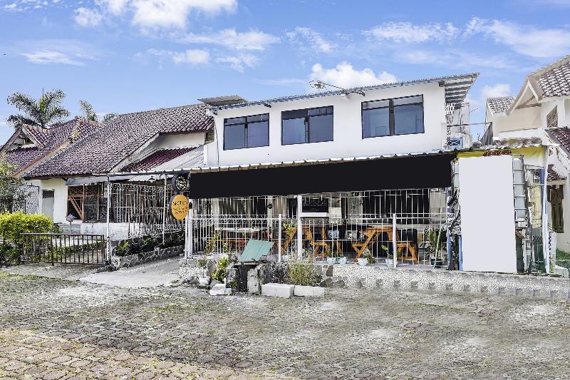 Hotel Spot On 91108 Sare Ngebluk Residence