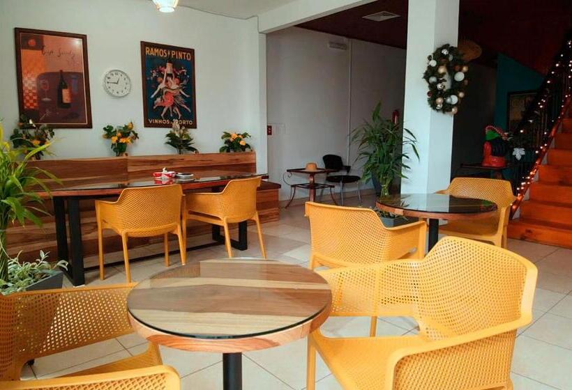 Trebol Amarillo Bed & Breakfast