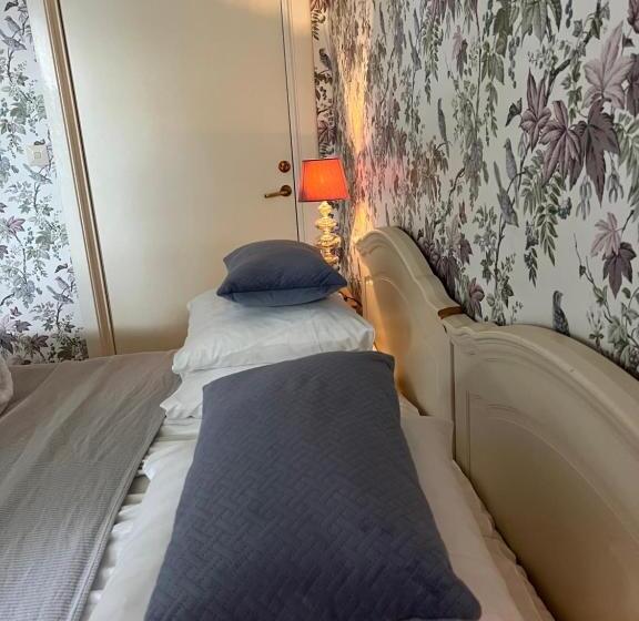 צימר Herrgårds Hotell Gyllene Hästen