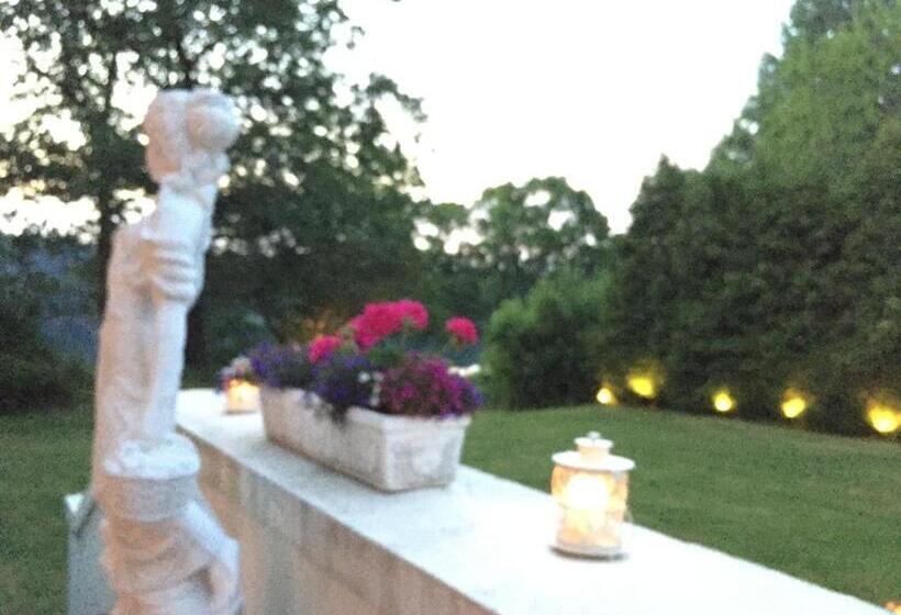 צימר Herrgårds Hotell Gyllene Hästen