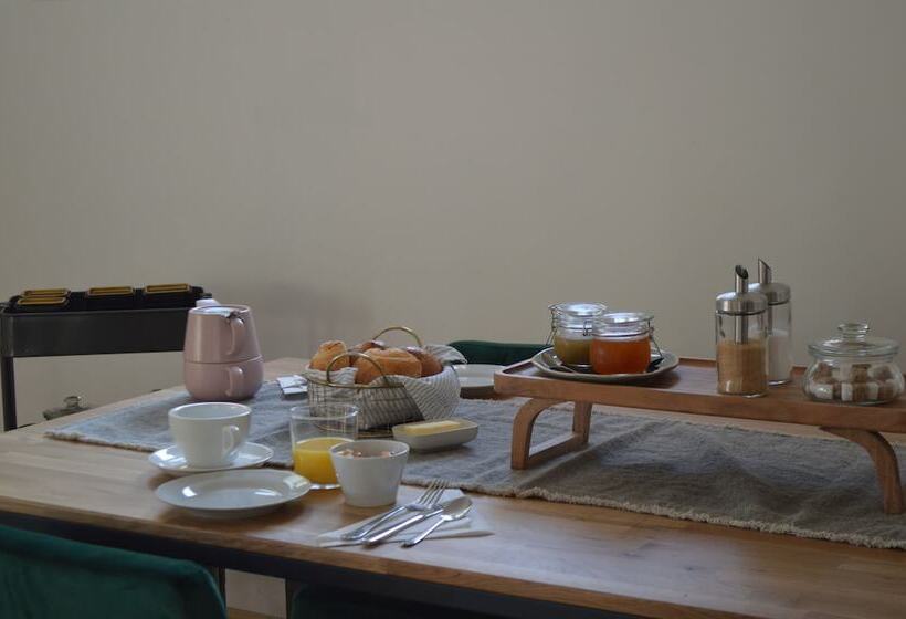 민박 La Passerelle