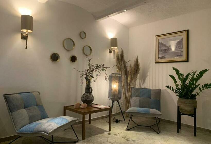 مبيت وإفطار Und Restaurant Balduin