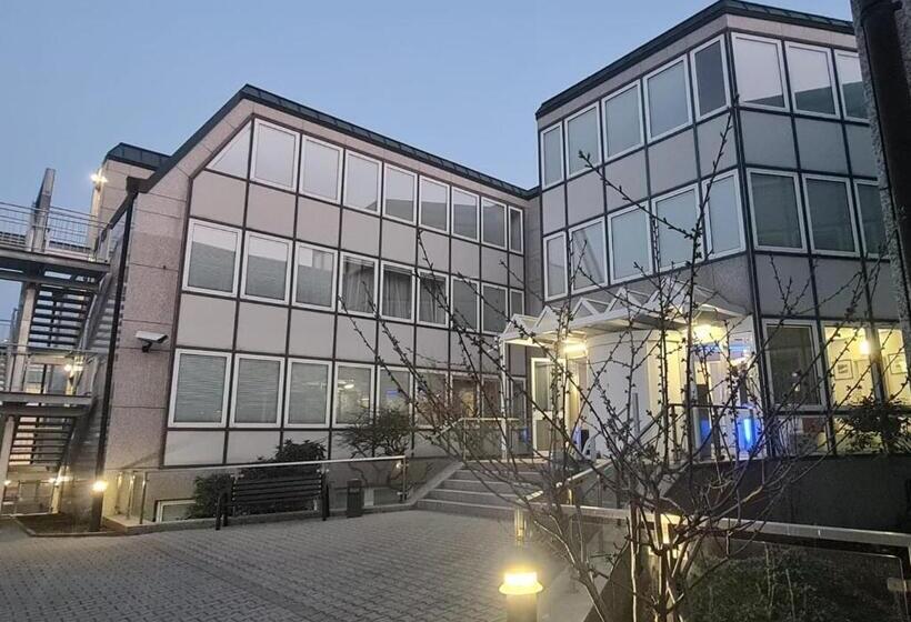 Check Inn Hotels Offenbach