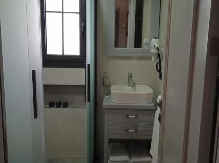 هتل çeşme Horasan