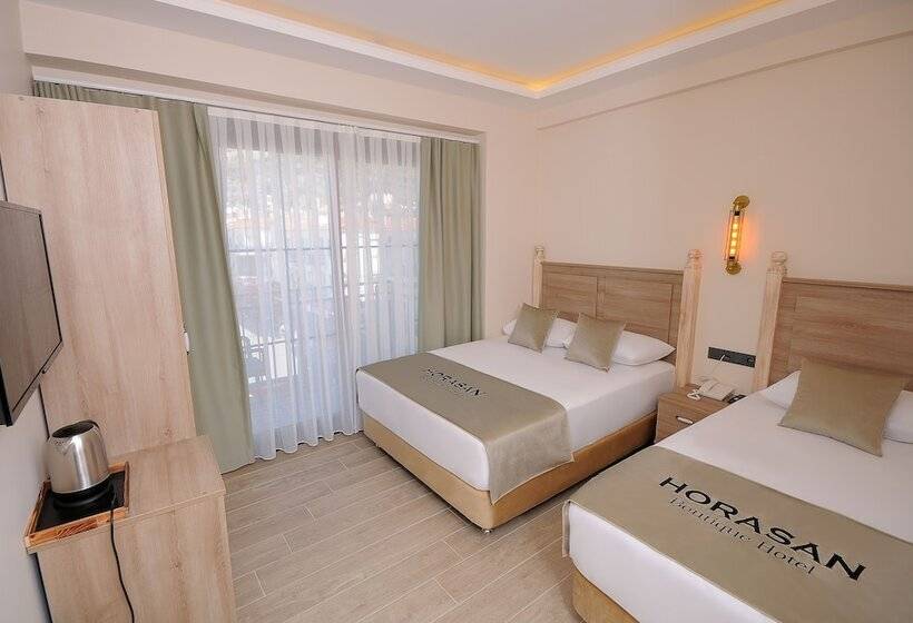 هتل çeşme Horasan