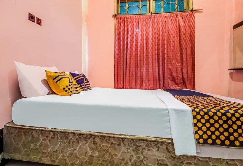 Отель Oyo Homes 91124 Desa Wisata Kaso