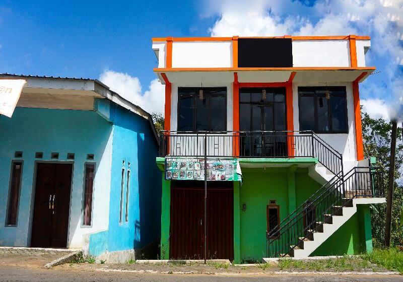 בית מלון כפרי Oyo Homes 91132 Desa Wisata Kalipucang