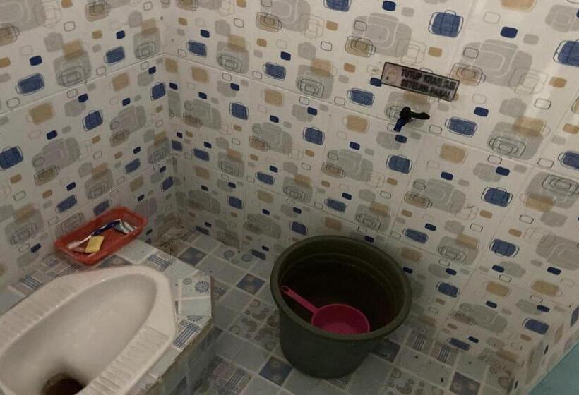 בית מלון כפרי Oyo Homes 91136 Desa Wisata Dalegan