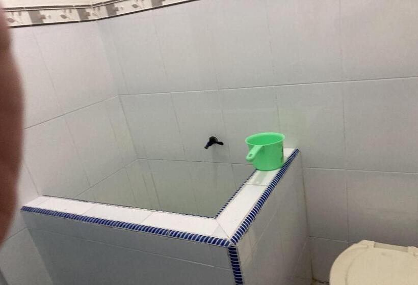 בית מלון כפרי Oyo Homes 91136 Desa Wisata Dalegan