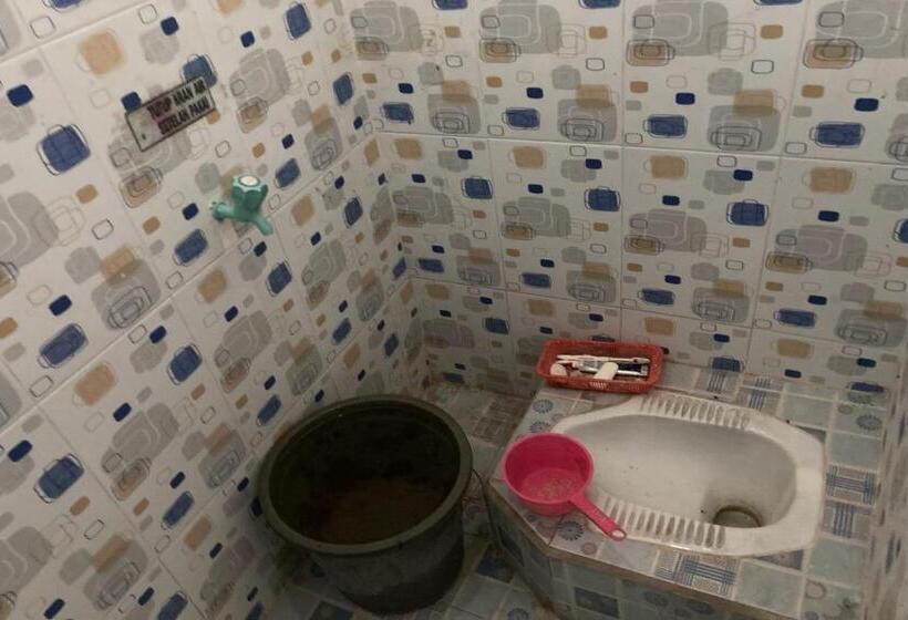 בית מלון כפרי Oyo Homes 91136 Desa Wisata Dalegan