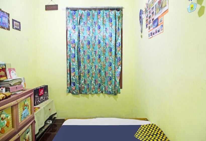 Отель Oyo Homes 91149 Desa Wisata Nangelasari