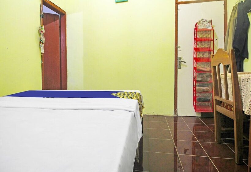 Отель Oyo Homes 91149 Desa Wisata Nangelasari