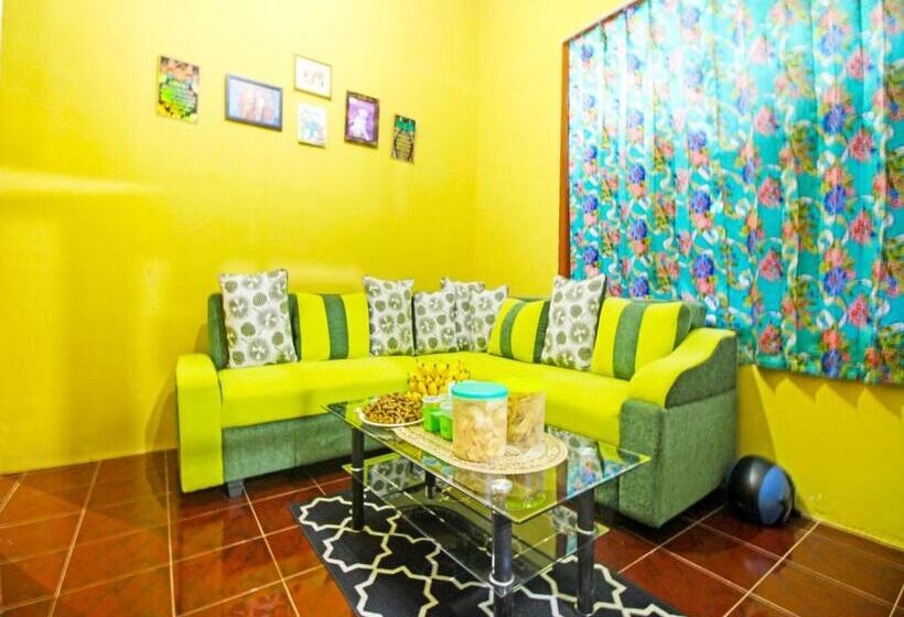 هتل Oyo Homes 91149 Desa Wisata Nangelasari