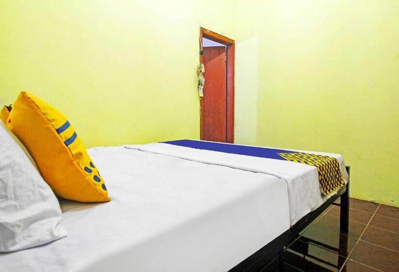 Отель Oyo Homes 91149 Desa Wisata Nangelasari