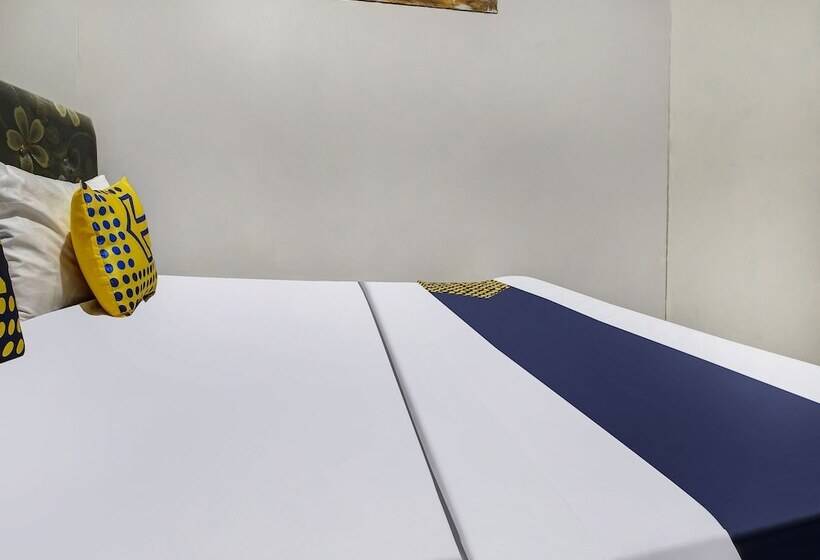 Отель Oyo Homes 91153 Desa Wisata Kawasen