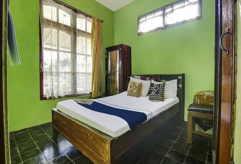 ホテル Oyo Homes 91155 Desa Wisata Selamanik Ciamis