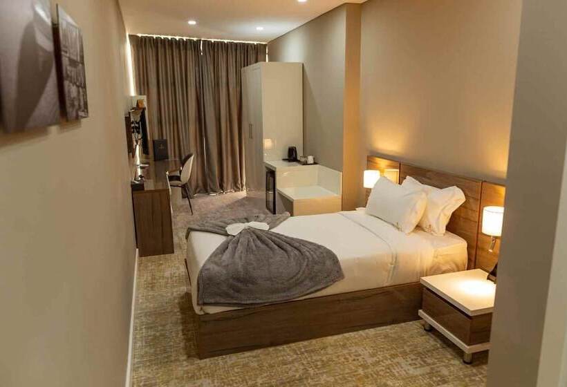 בית מלון כפרי Polana Plaza