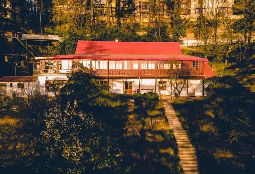 ホテル Seclude Shimla, Taraview