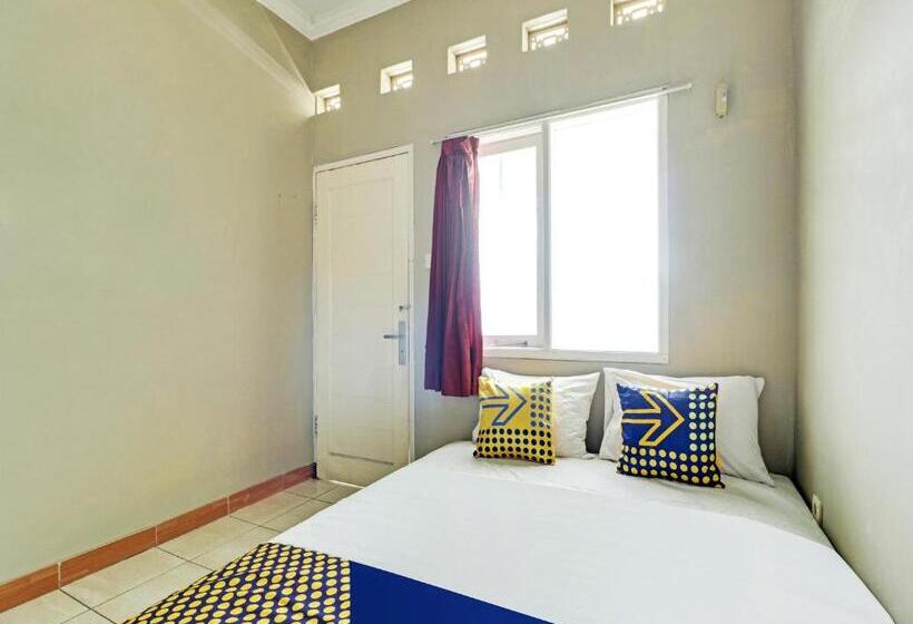 Отель Spot On 91135 Hanami Syariah