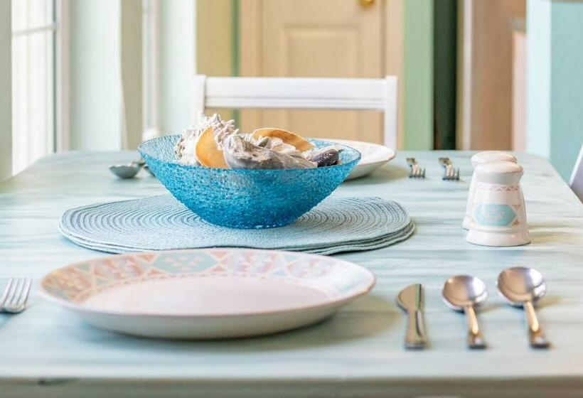 Little Get Away By The Beach ,moondancer