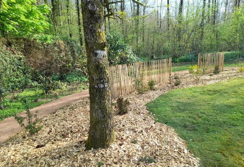 펜션 A L Orée Du Cèdre