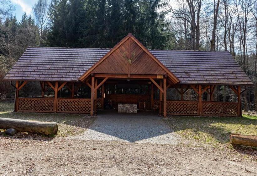 펜션 Penzion živec   Restaurace A Ubytování