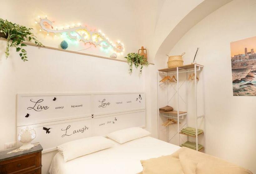 بنسيون Le Stanze Di Maria Ingresso Autonomo Maria S Rooms Indipendent Entrance