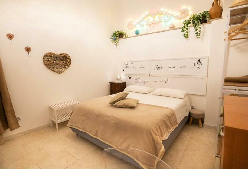 بنسيون Le Stanze Di Maria Ingresso Autonomo Maria S Rooms Indipendent Entrance