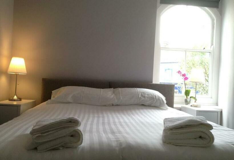 膳宿费 Madtom Seafood Cafe Bar & Guest Rooms